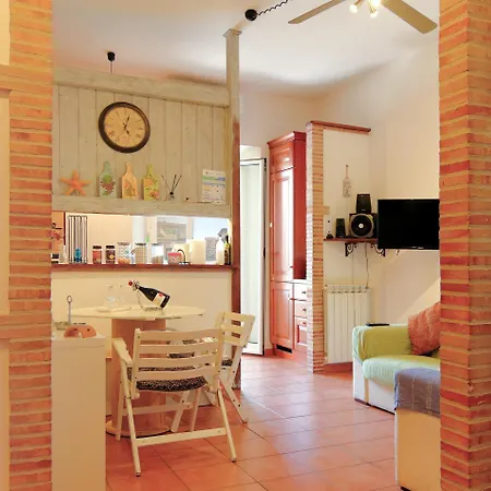 Rustico Al Mare Apartment *